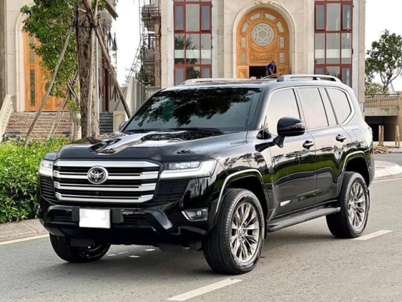 TOYOTA LAND CRUISER